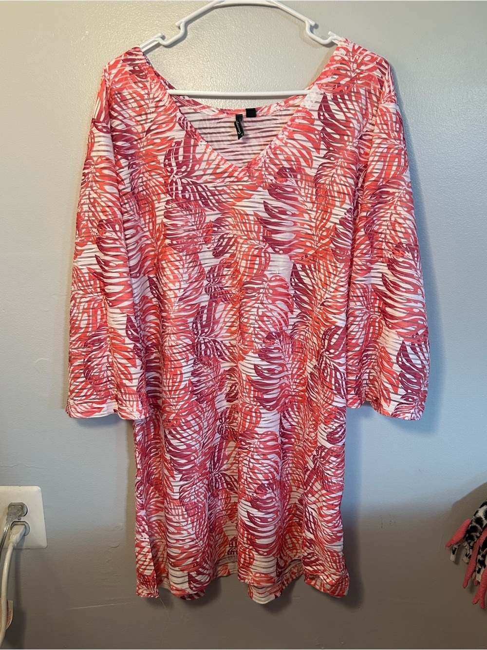 Portocruz Women’s Pink Tropical Print Swim Cover-Up Tunic